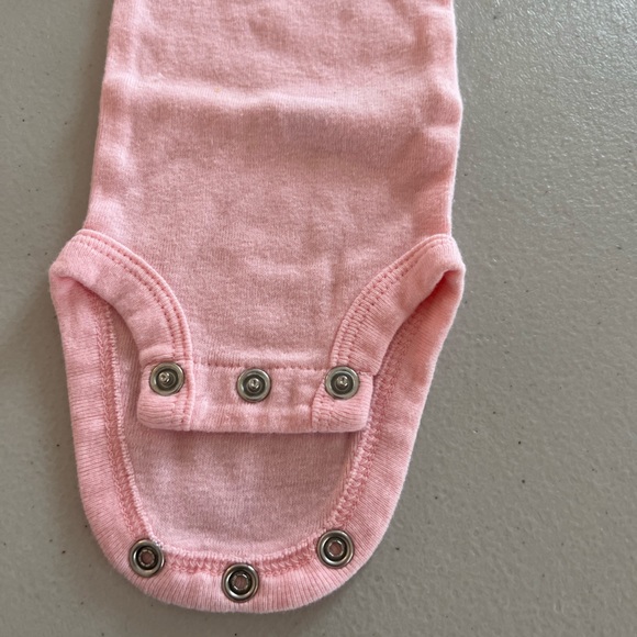 Carter’s preemie outfit with hat - Picture 2 of 3